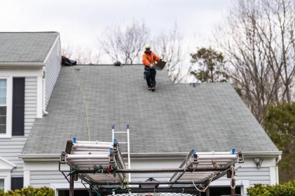 What to Expect During a Roofing Replacement Project